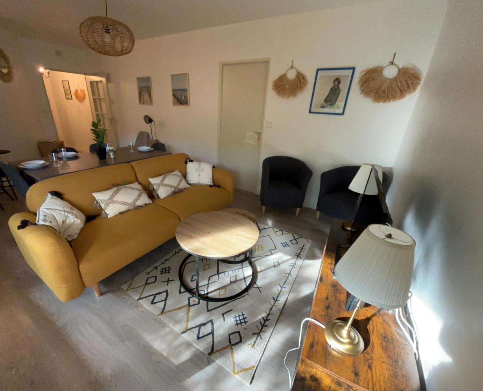 En Centre Avec Cour Face Au Parc Pasteur Appartement Orléans